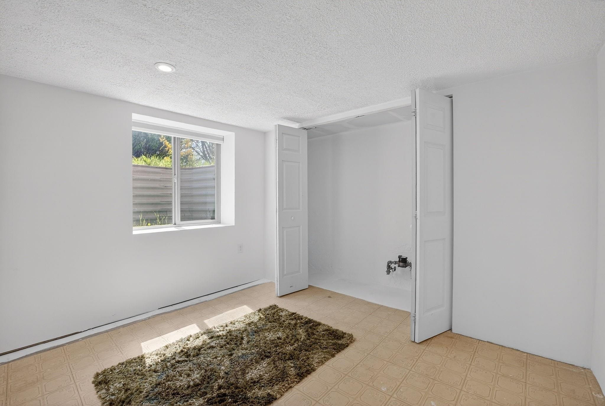 2618 N HOWARD St - Photo 35