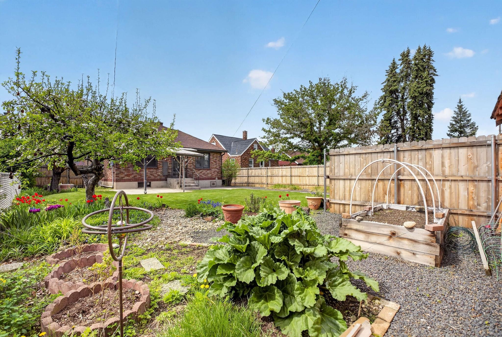 2618 N HOWARD St - Photo 44