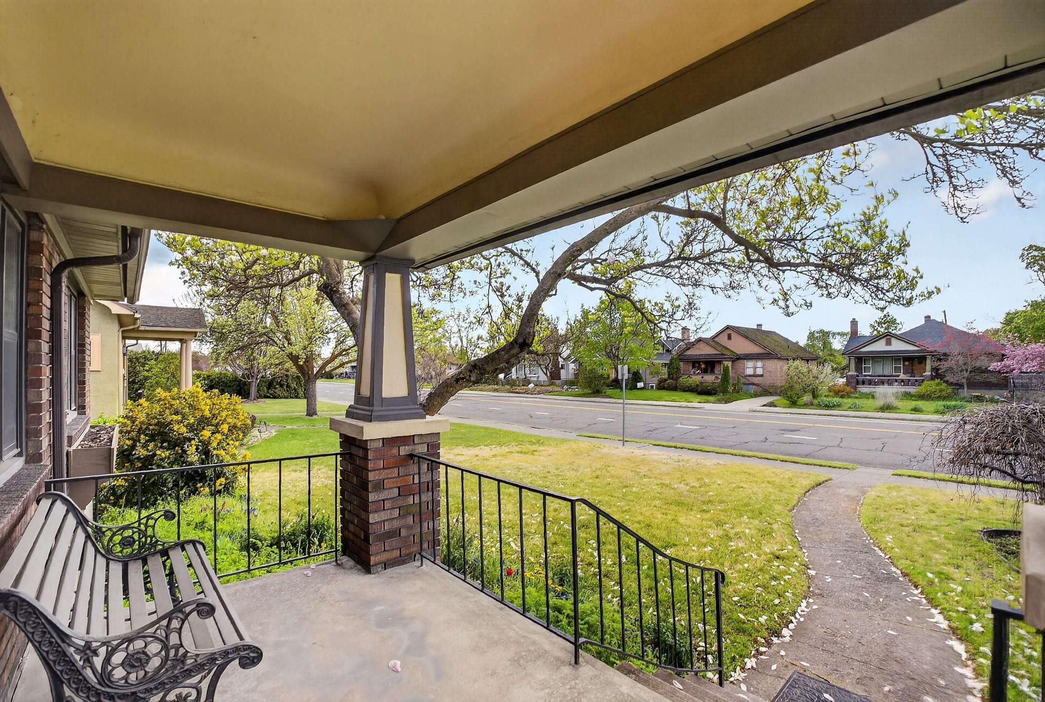 2618 N HOWARD St - Photo 45