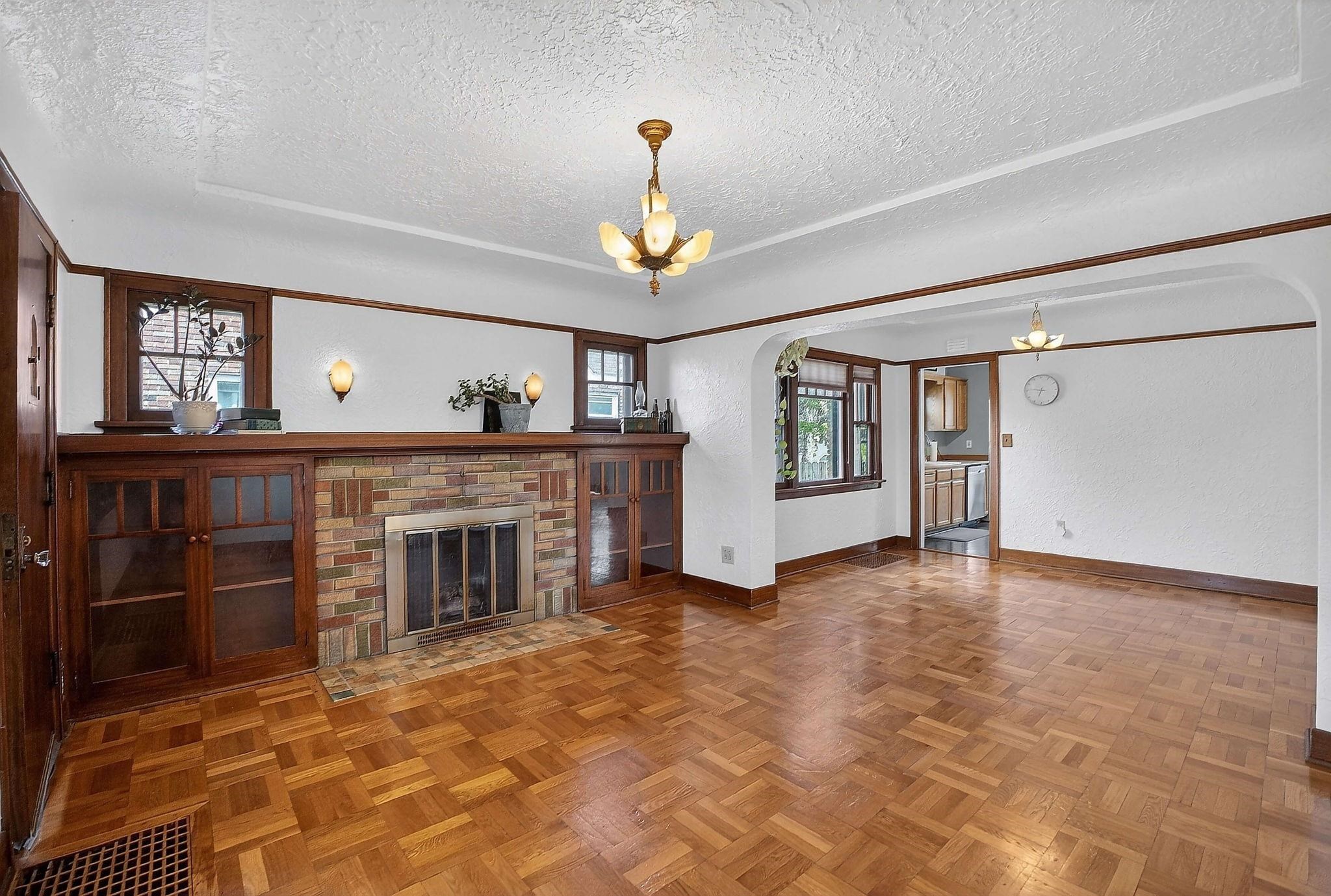 2618 N HOWARD St - Photo 6