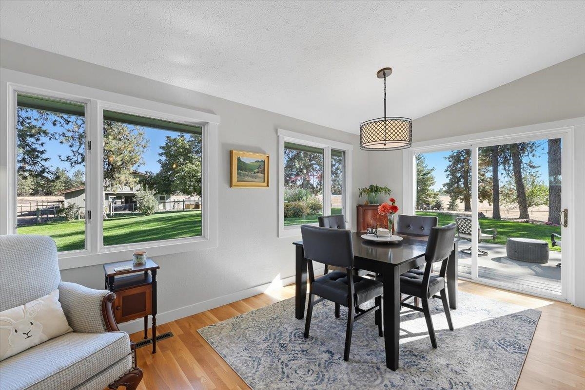 817 W White Rd - Photo 12