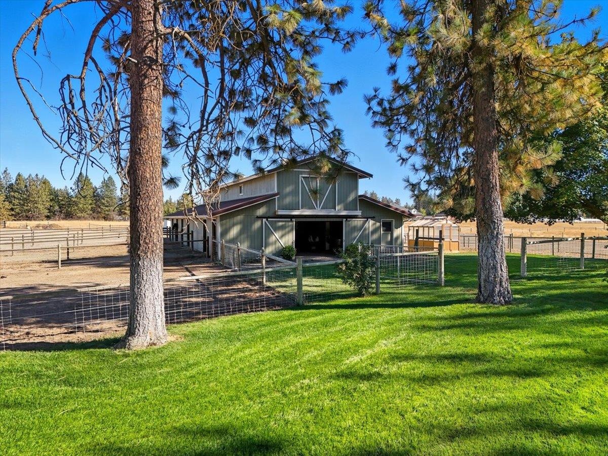 817 W White Rd - Photo 29