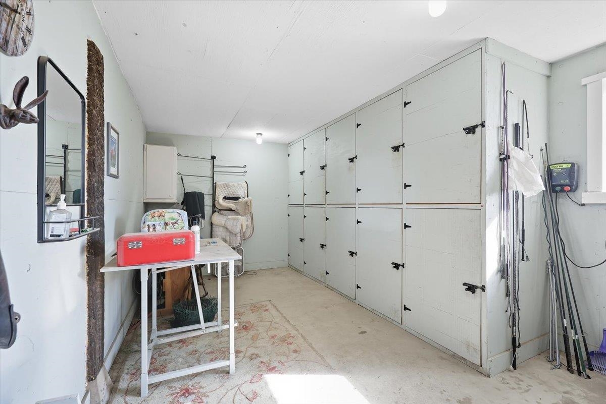 817 W White Rd - Photo 34