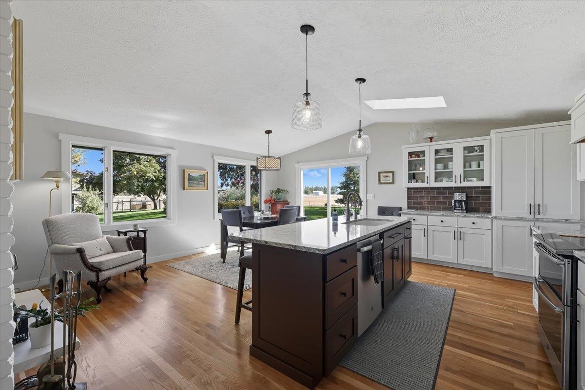 817 W White Rd - Photo 8