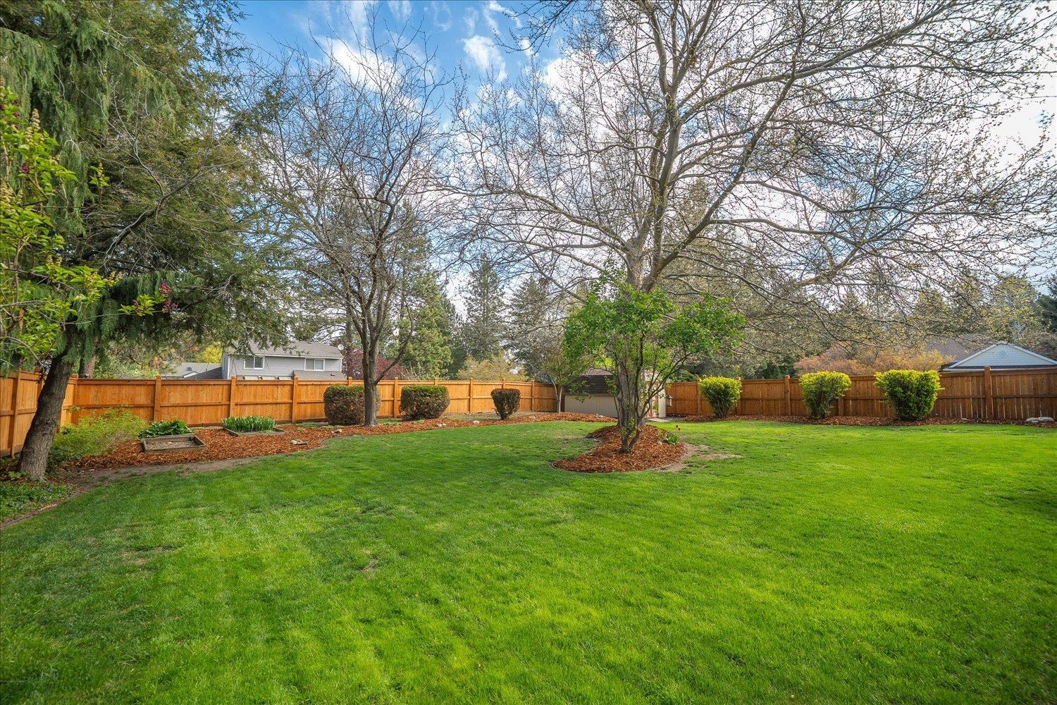 4511 E 40TH Ave - Photo 26