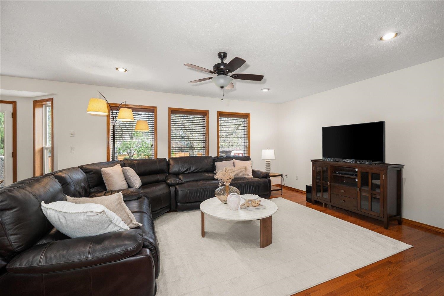 4511 E 40TH Ave - Photo 8
