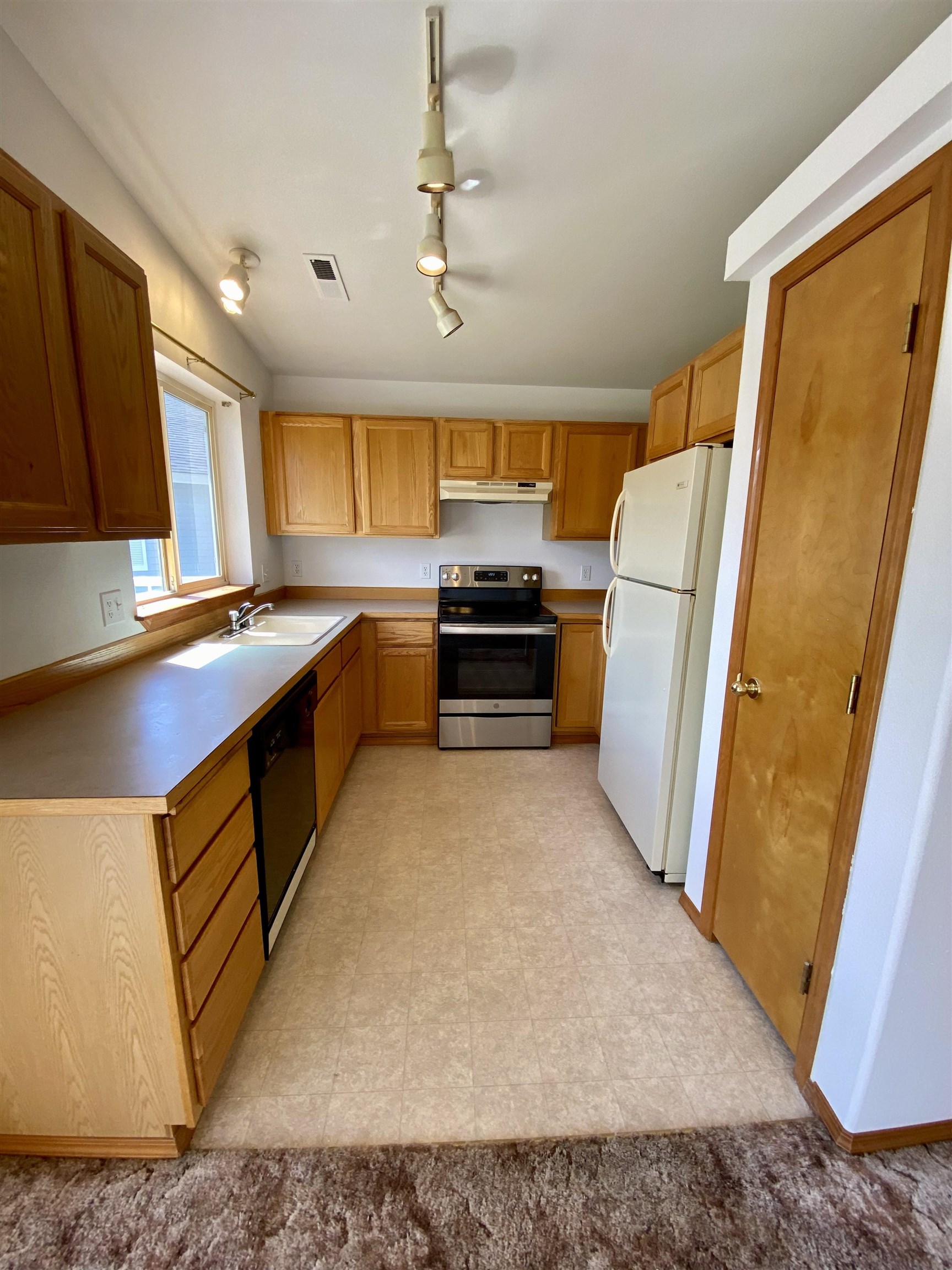 23026 E Oldenburg Ln - Photo 18