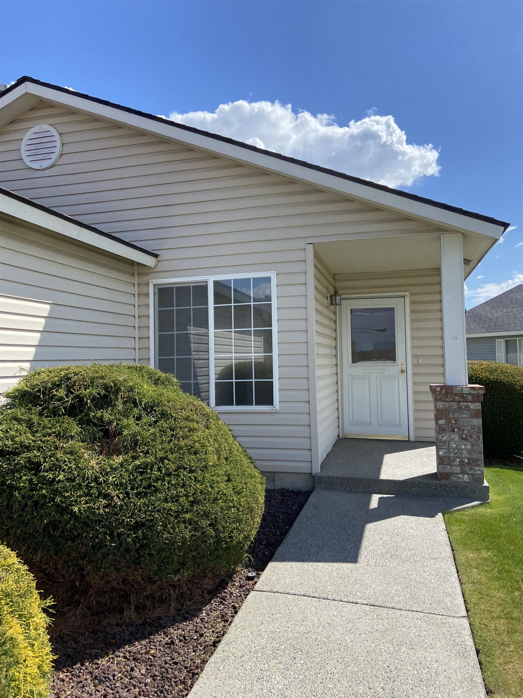 23026 E Oldenburg Ln - Photo 3
