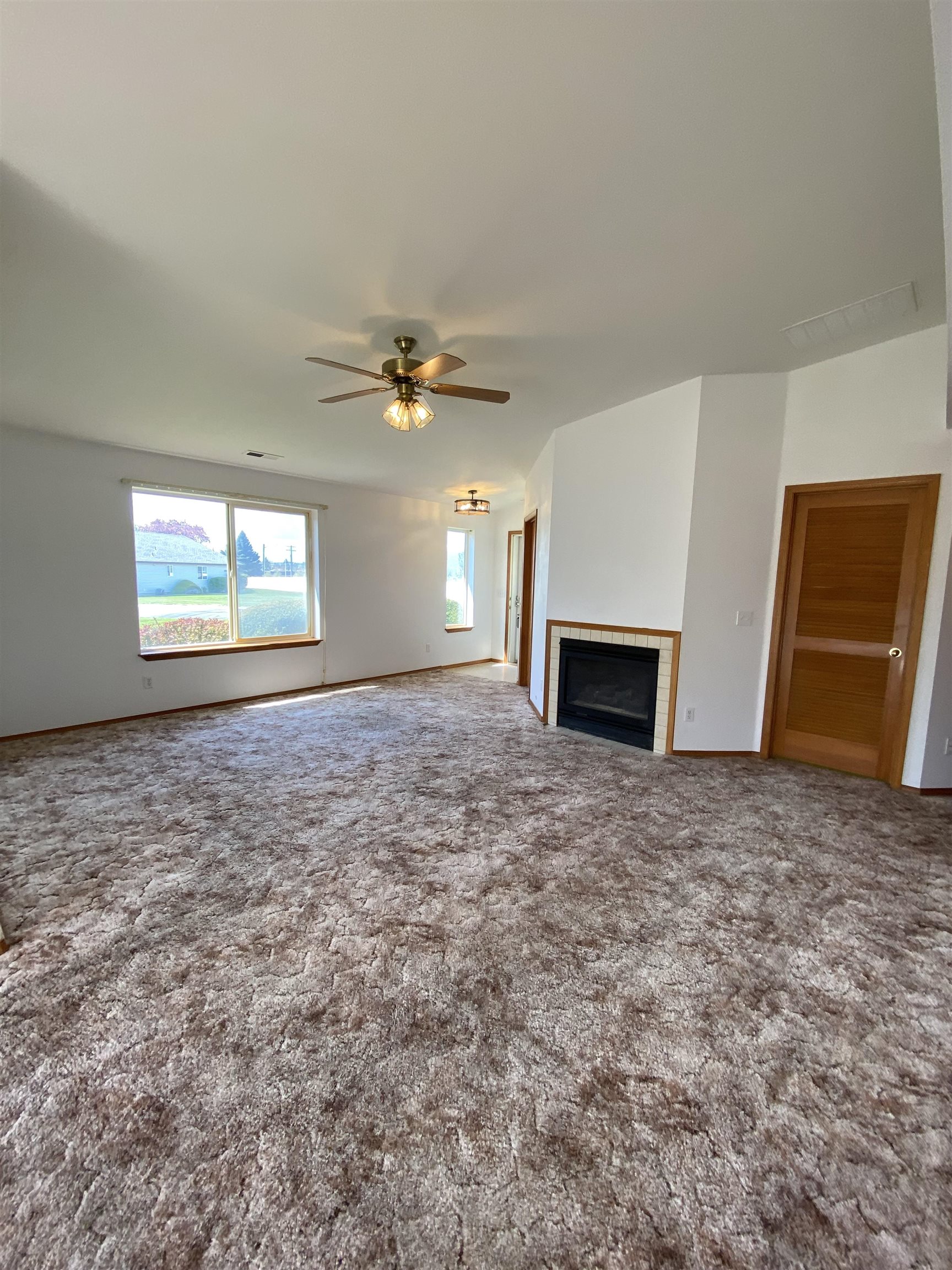 23026 E Oldenburg Ln - Photo 10