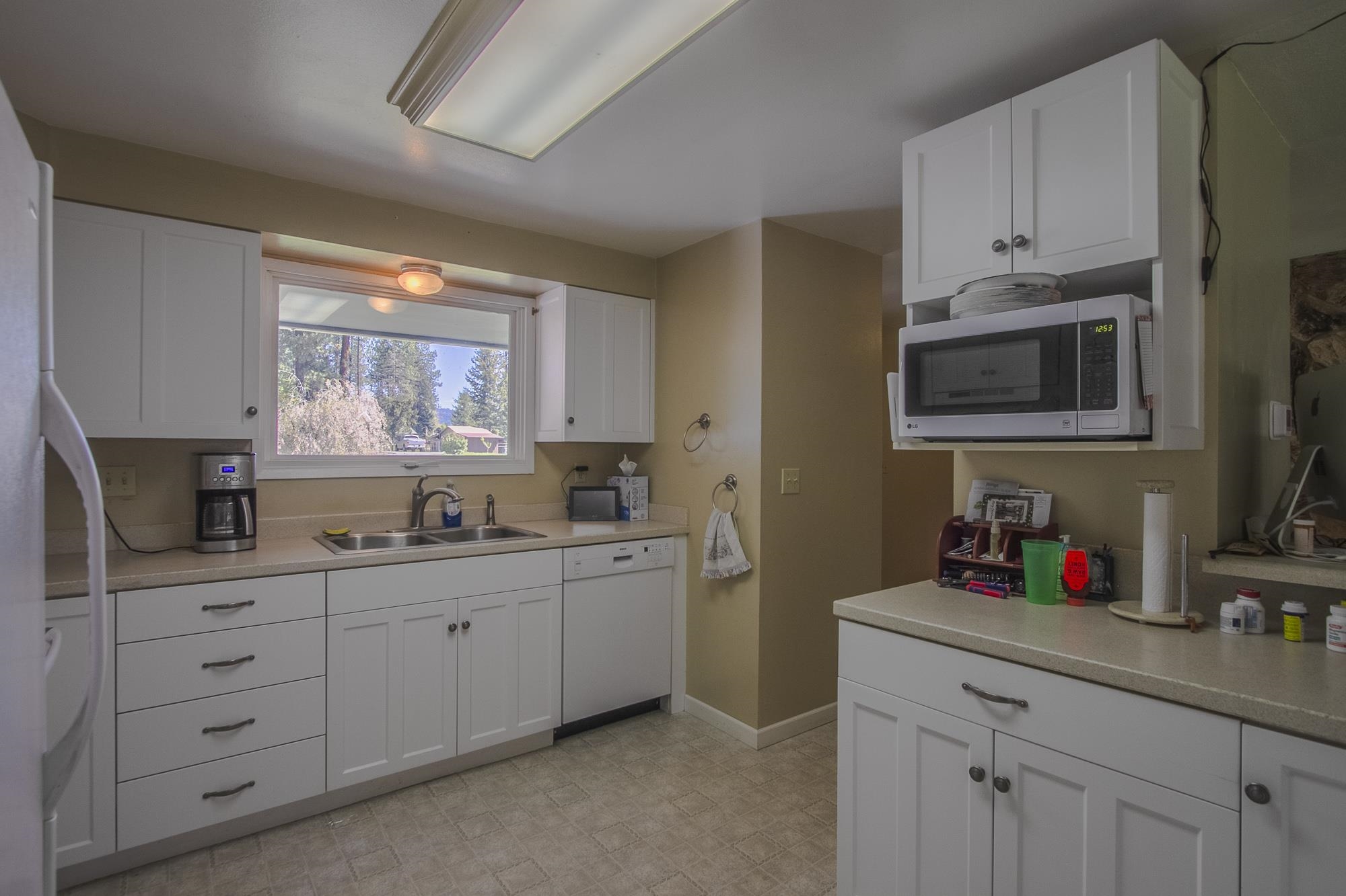 1140 S Pine St - Photo 17