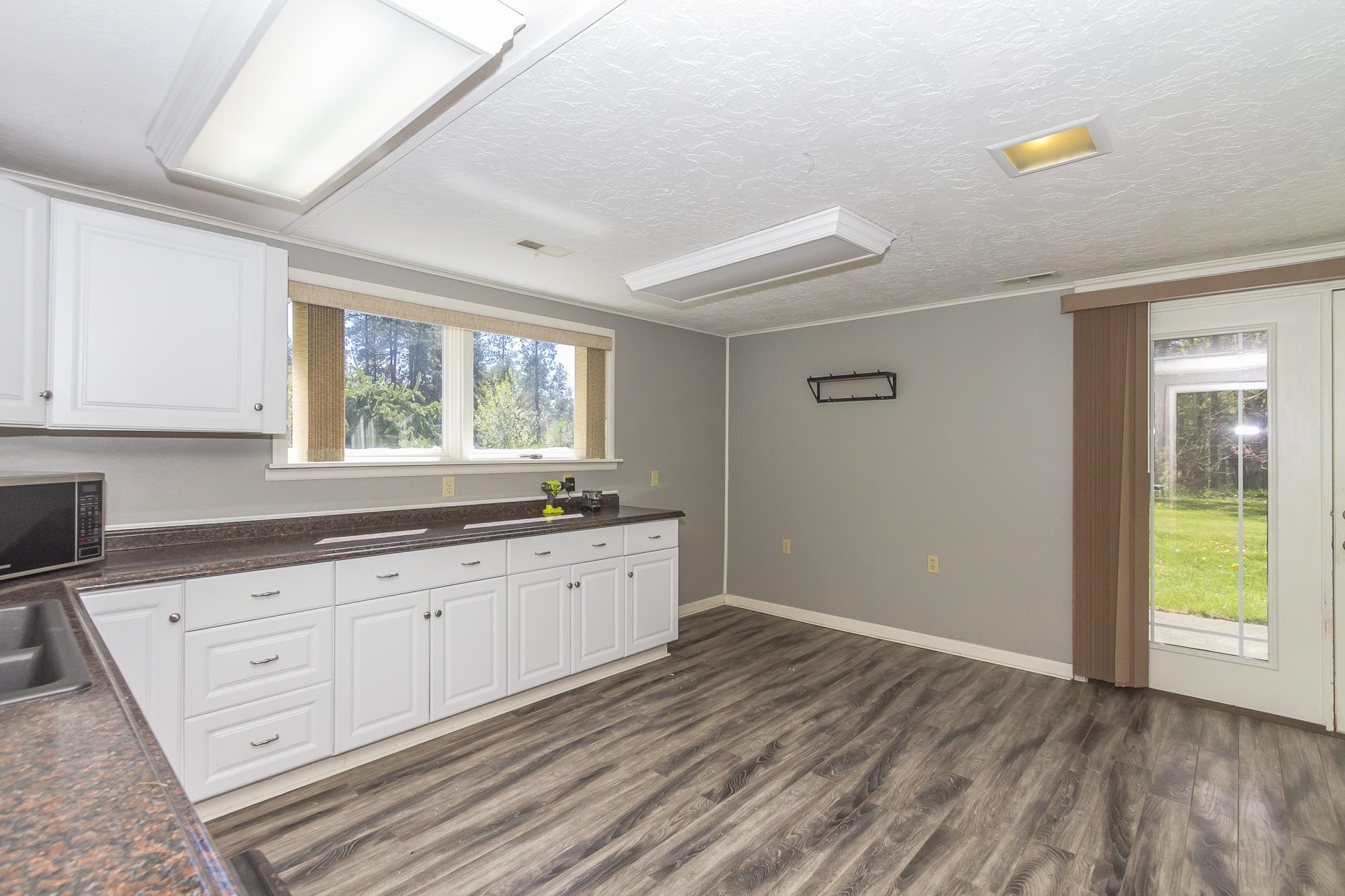 1140 S Pine St - Photo 29