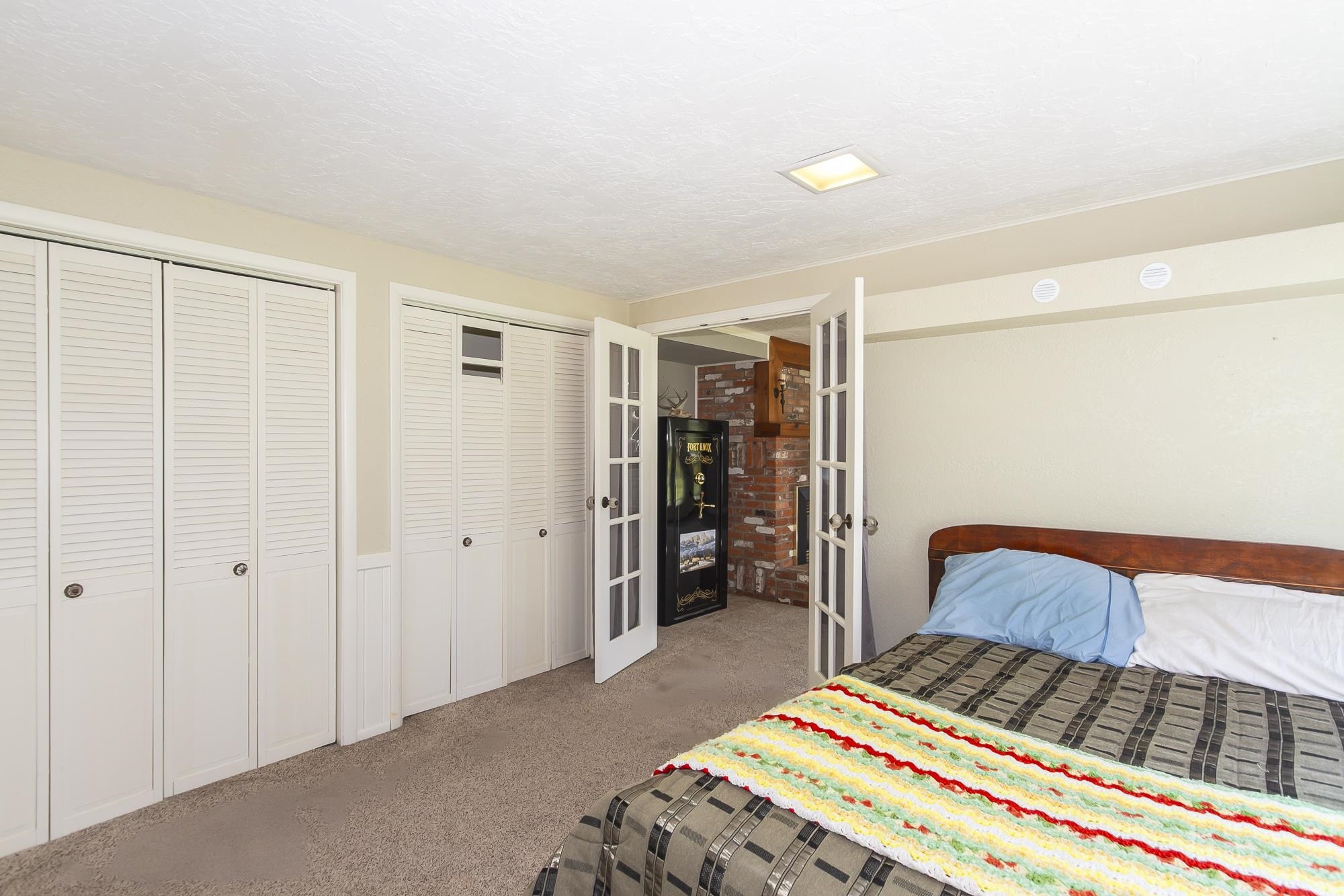 1140 S Pine St - Photo 33
