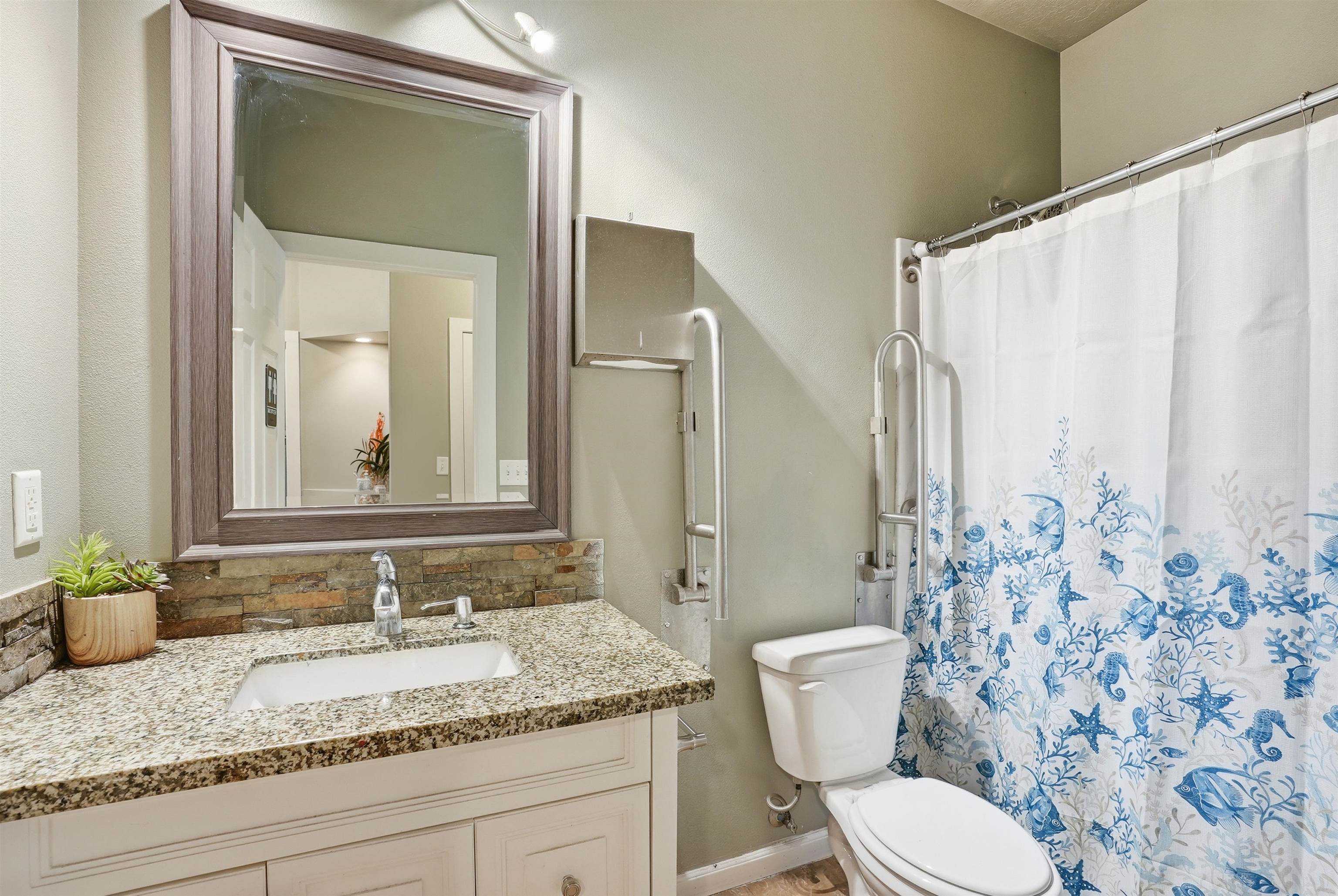 2919 E 12th Ave - Photo 17