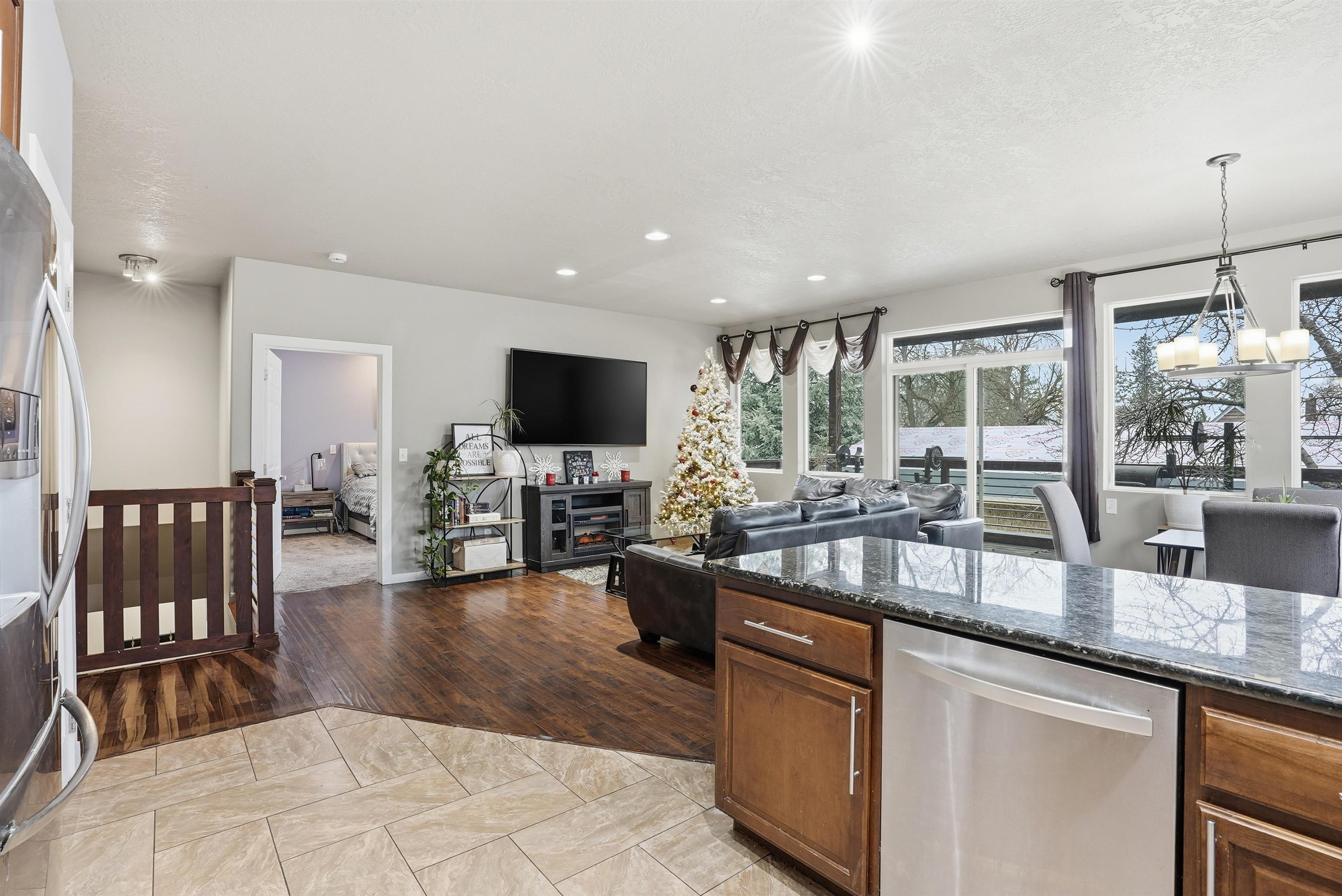 2919 E 12th Ave - Photo 10