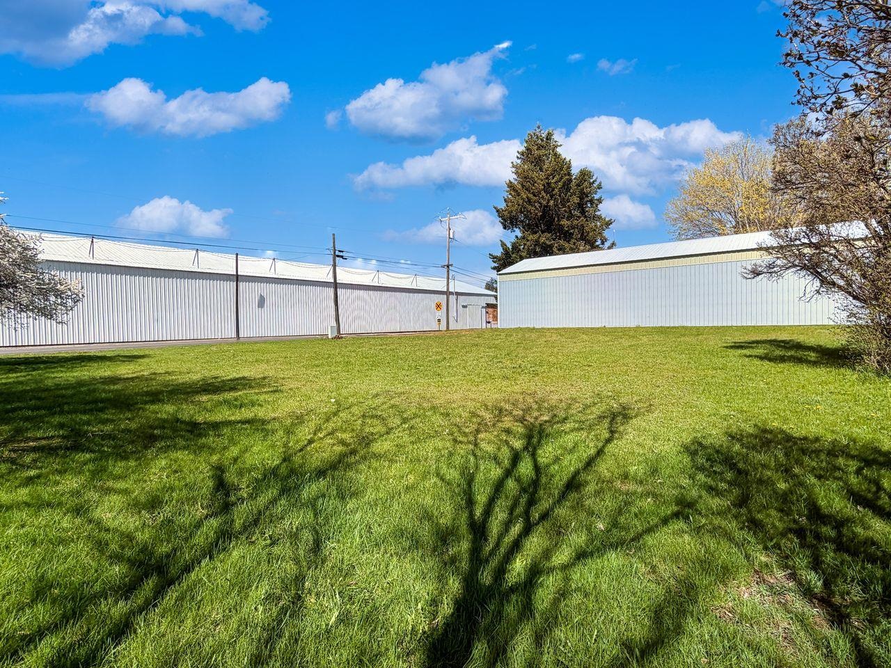 224 W Emma St - Photo 14