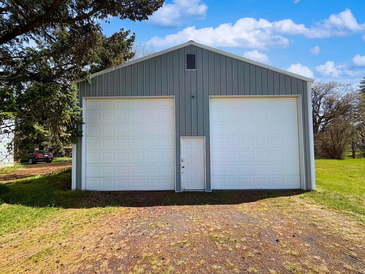 224 W Emma St - Photo 8