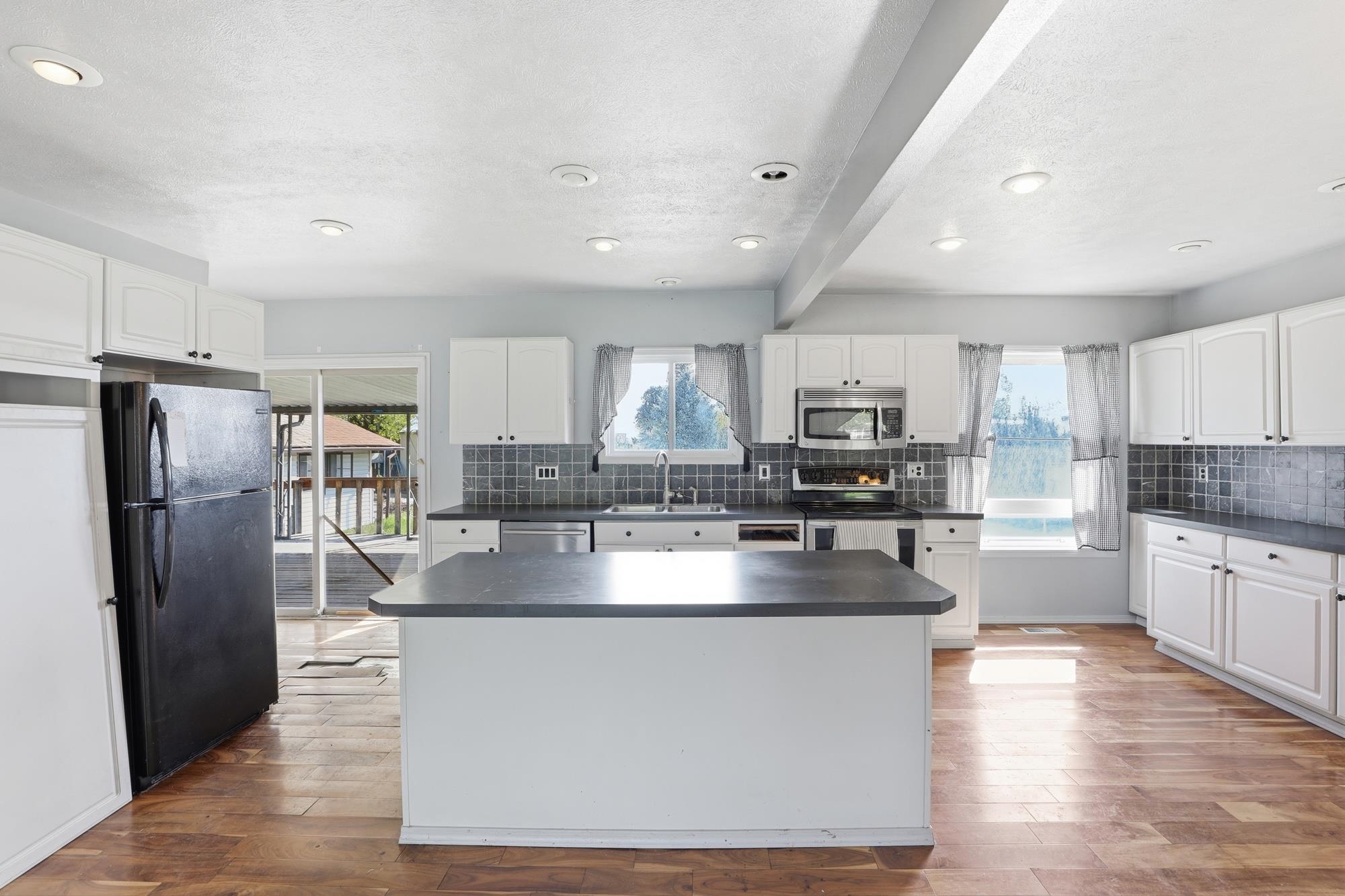 2512 N Park Rd - Photo 9