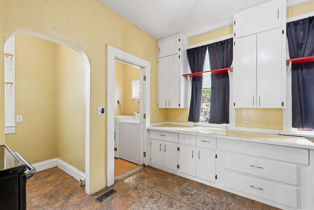 2118 W Mallon Ave - Photo 17