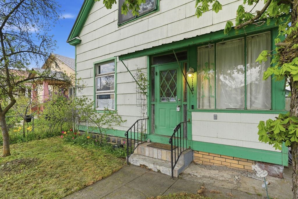 2118 W Mallon Ave - Photo 3