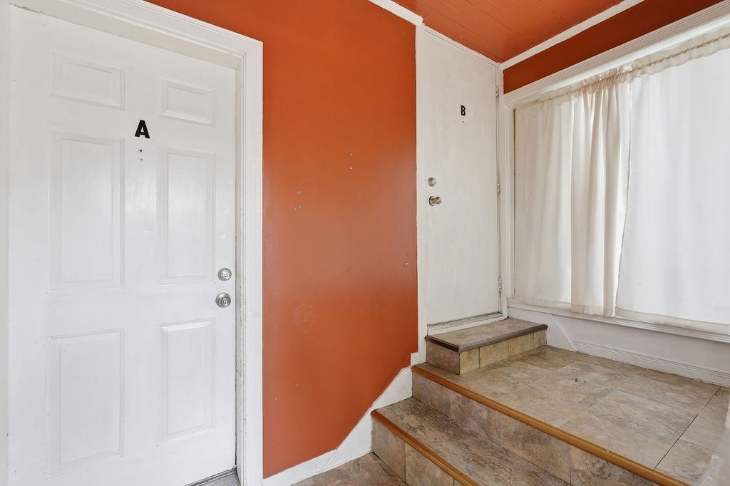2118 W Mallon Ave - Photo 4