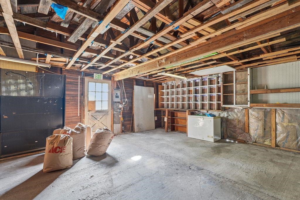 2118 W Mallon Ave - Photo 31