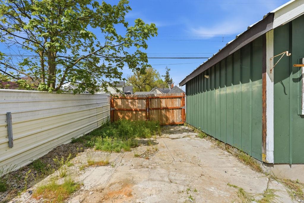 2118 W Mallon Ave - Photo 34