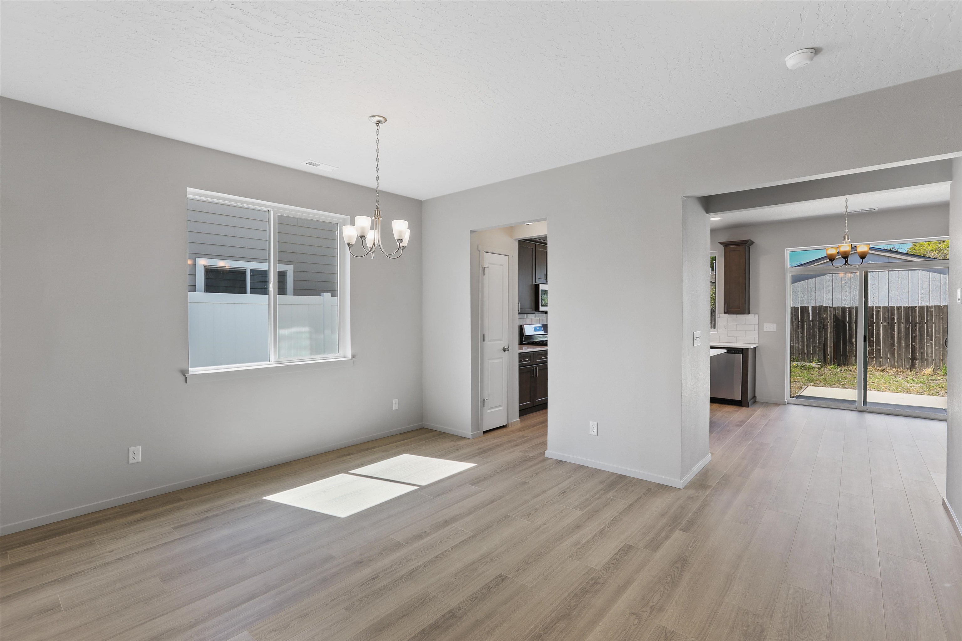 509 N Arc Ct - Photo 5