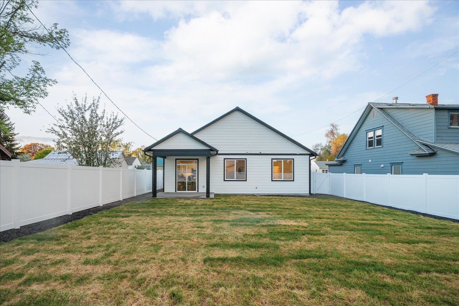 1802 E Wellesley Ave - Photo 22
