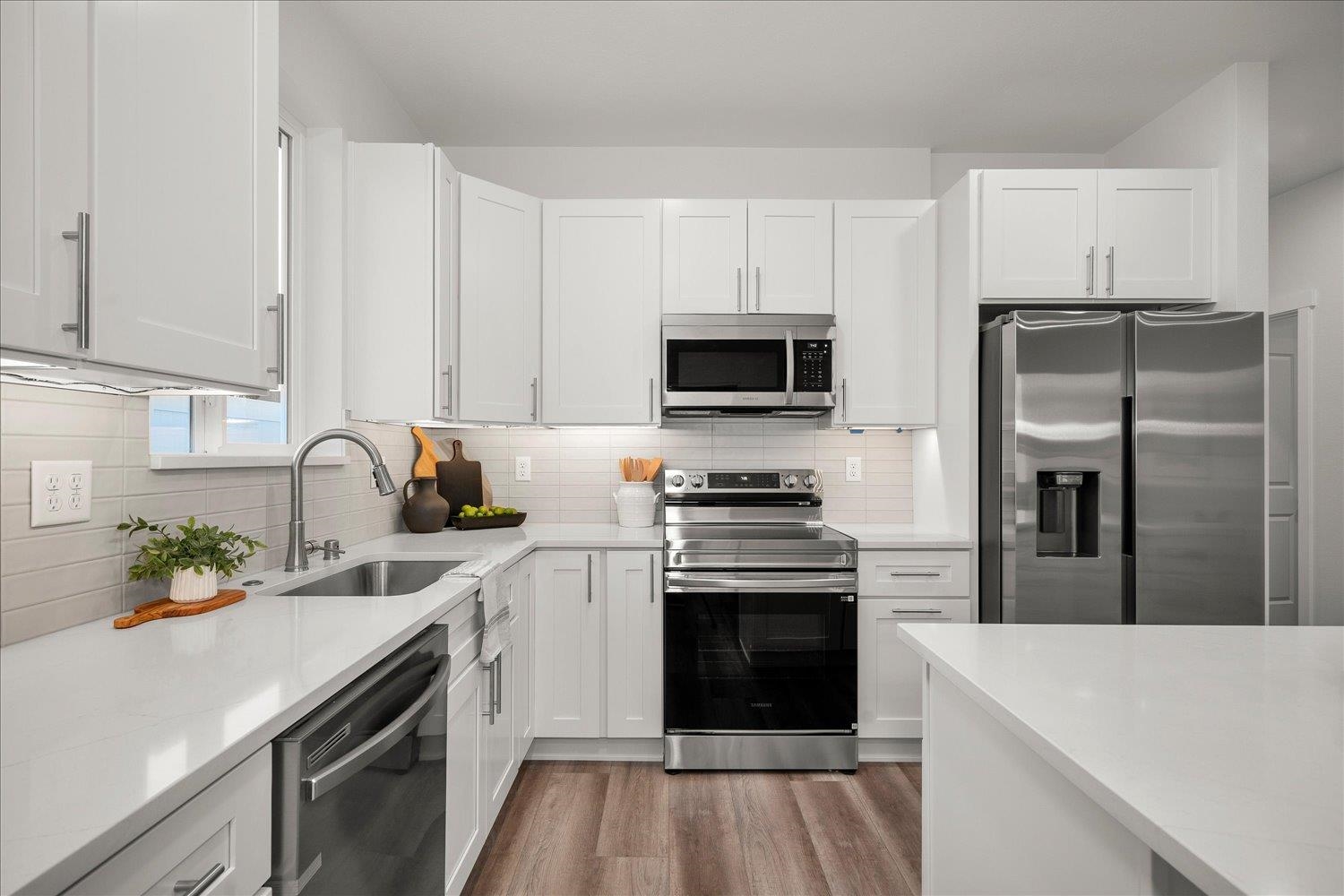 1802 E Wellesley Ave - Photo 7