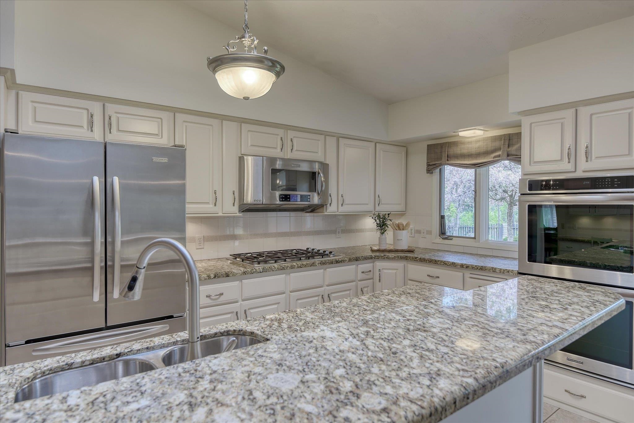 2002 W Regina Ave - Photo 11