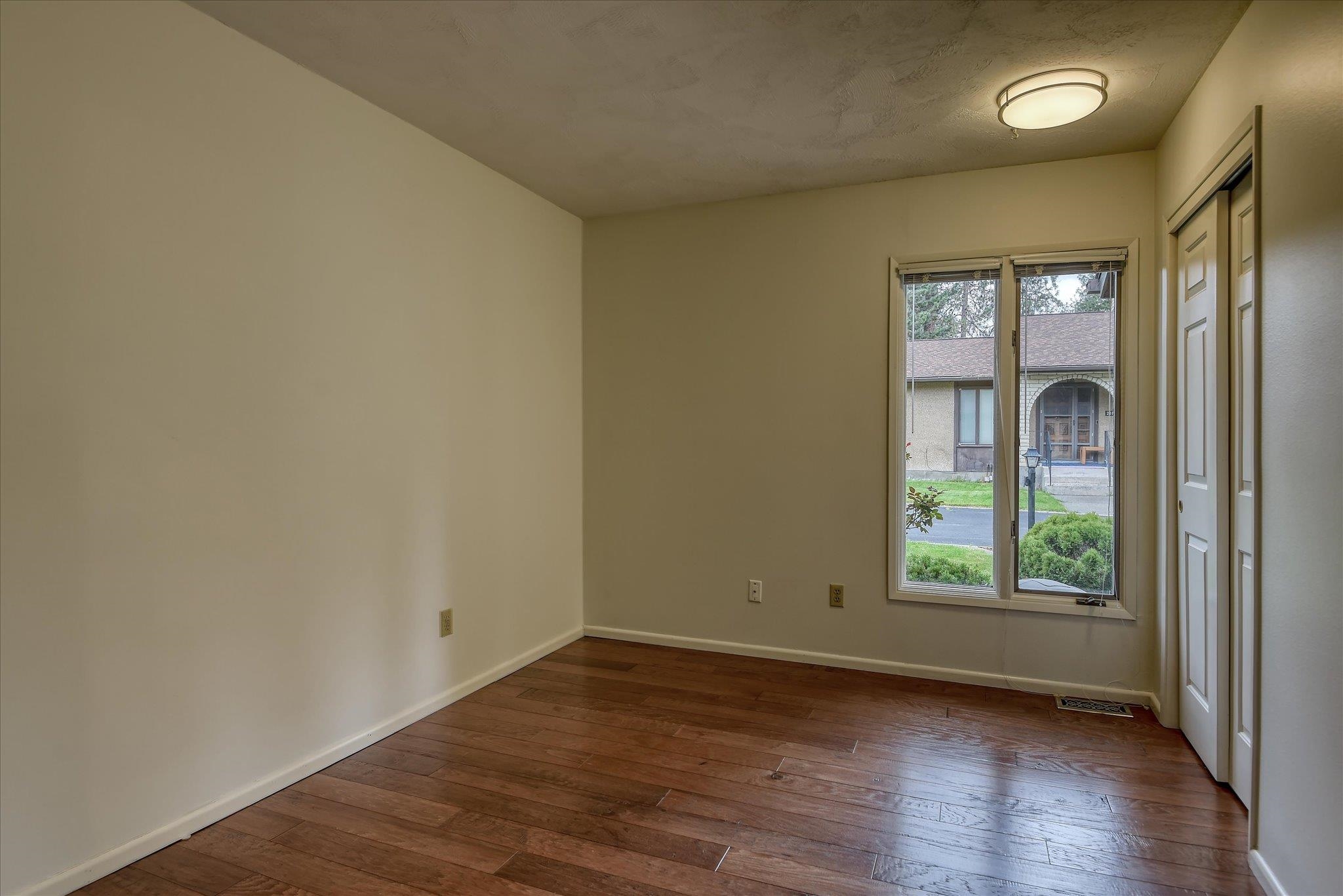2002 W Regina Ave - Photo 26