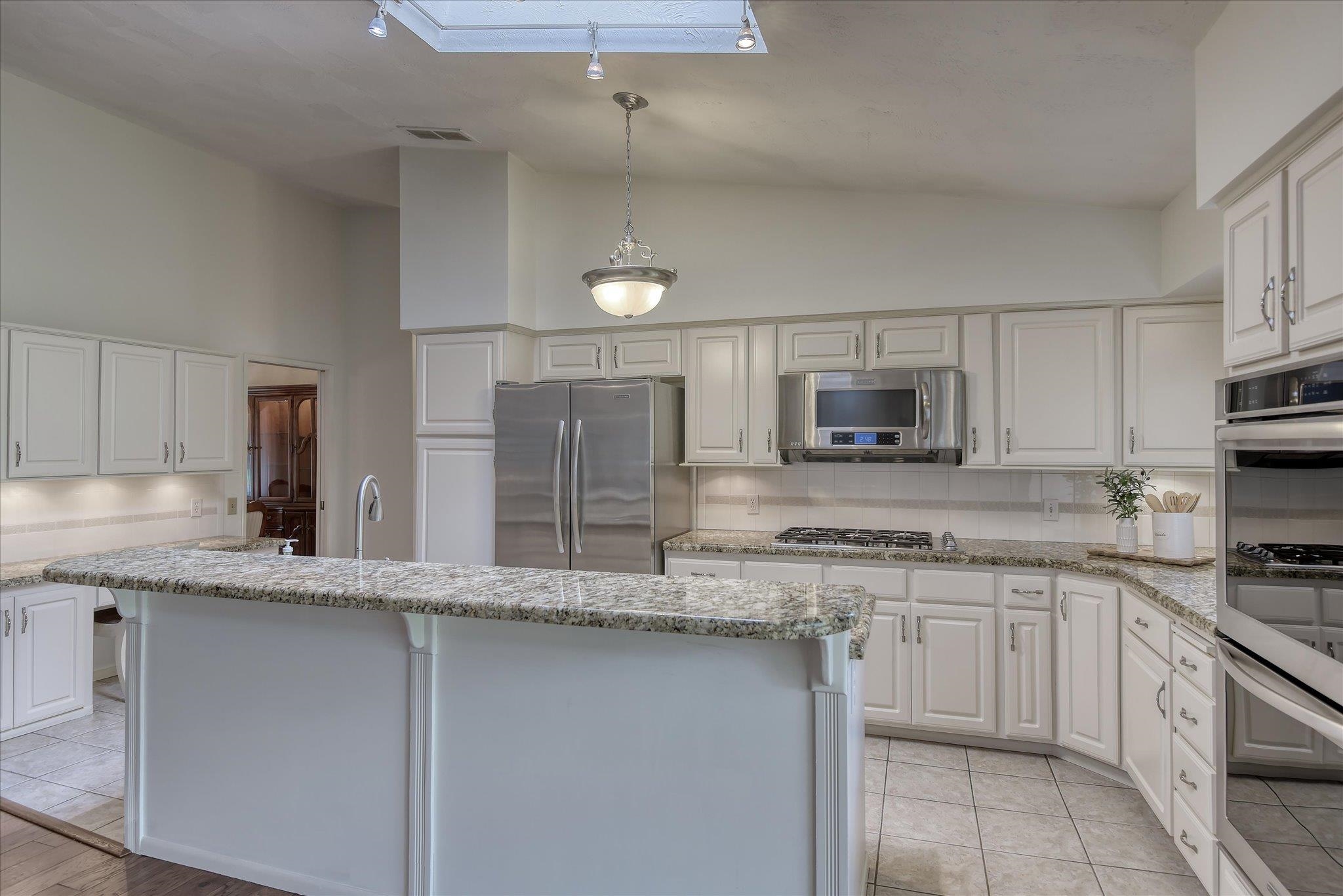2002 W Regina Ave - Photo 10