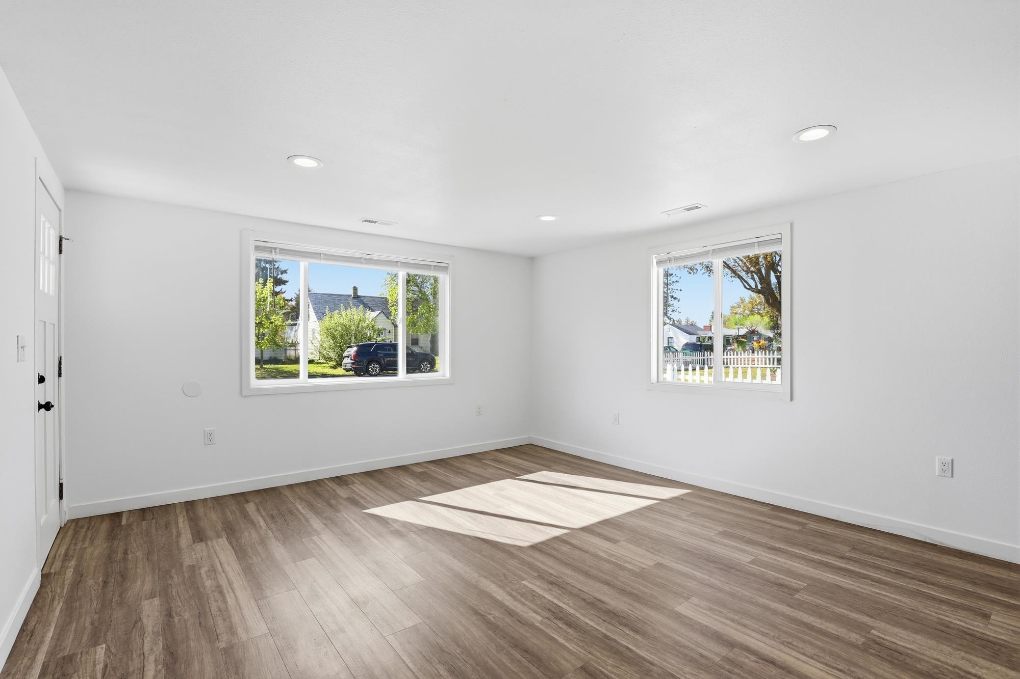 5118 N Jefferson St - Photo 8