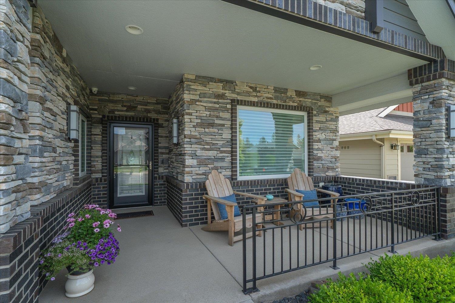 2605 S Cherrytree Ln - Photo 2