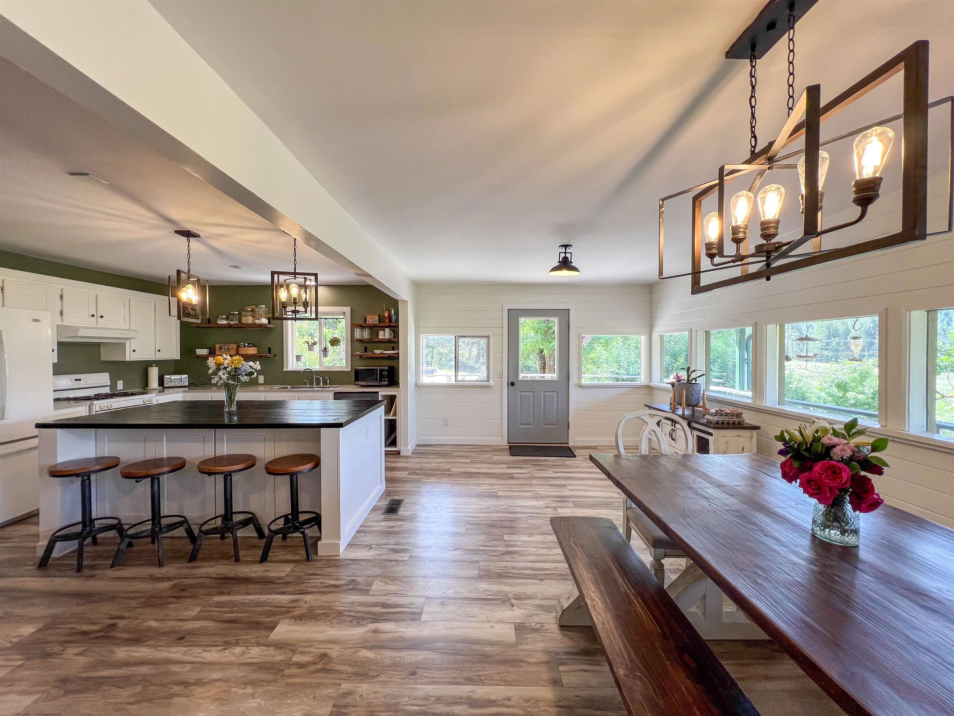 563 Graham Rd - Photo 8