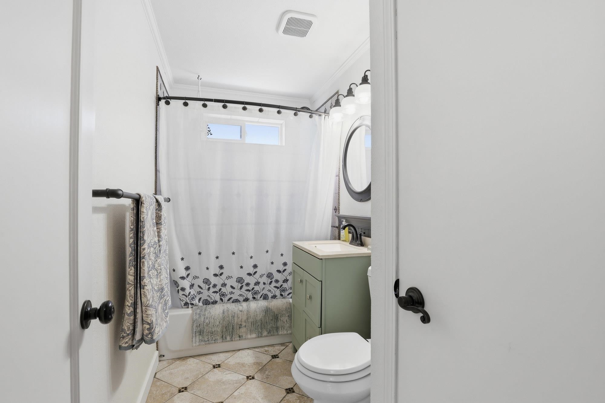 1228 E 40th Ave - Photo 20