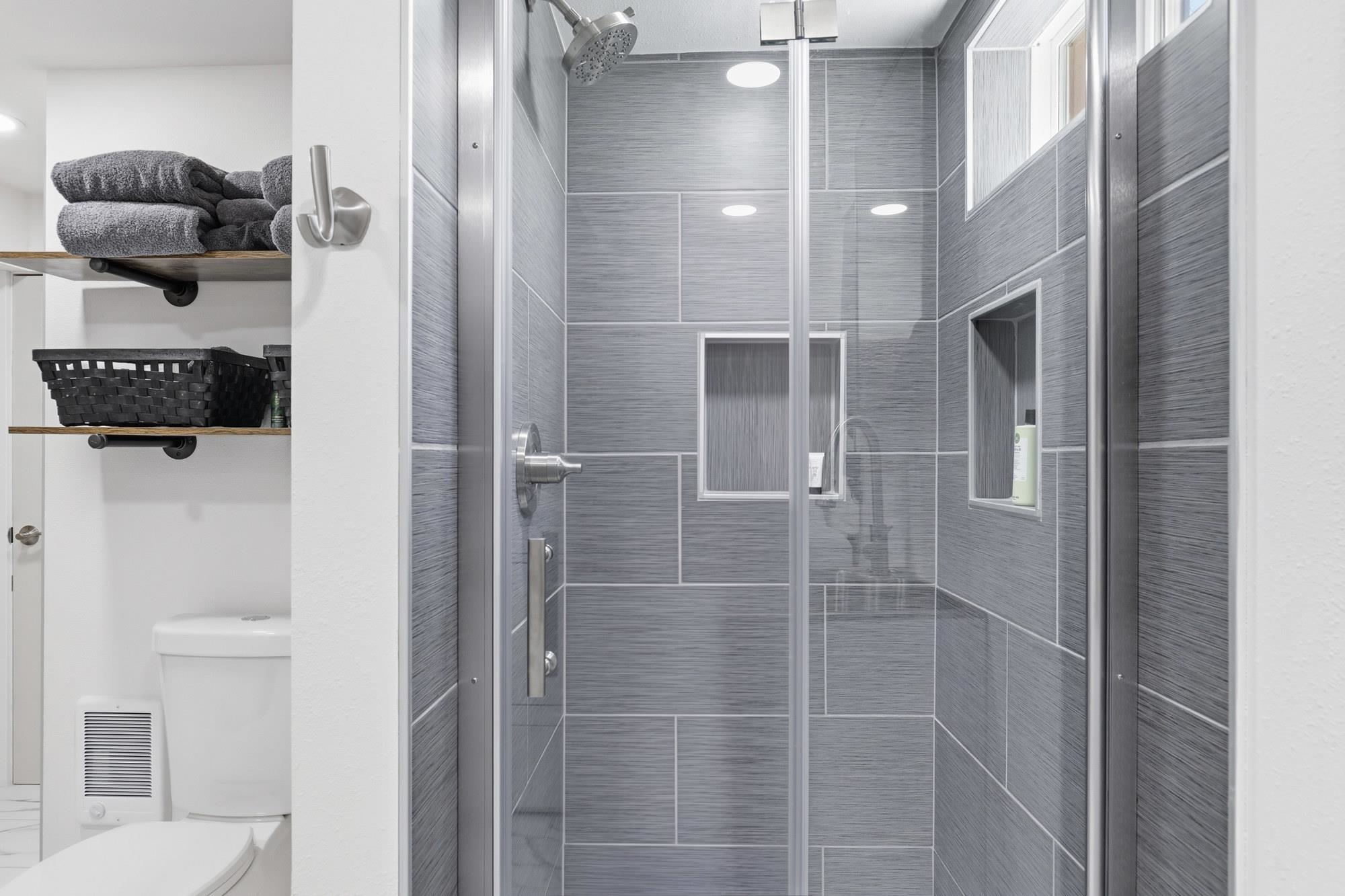 1228 E 40th Ave - Photo 23