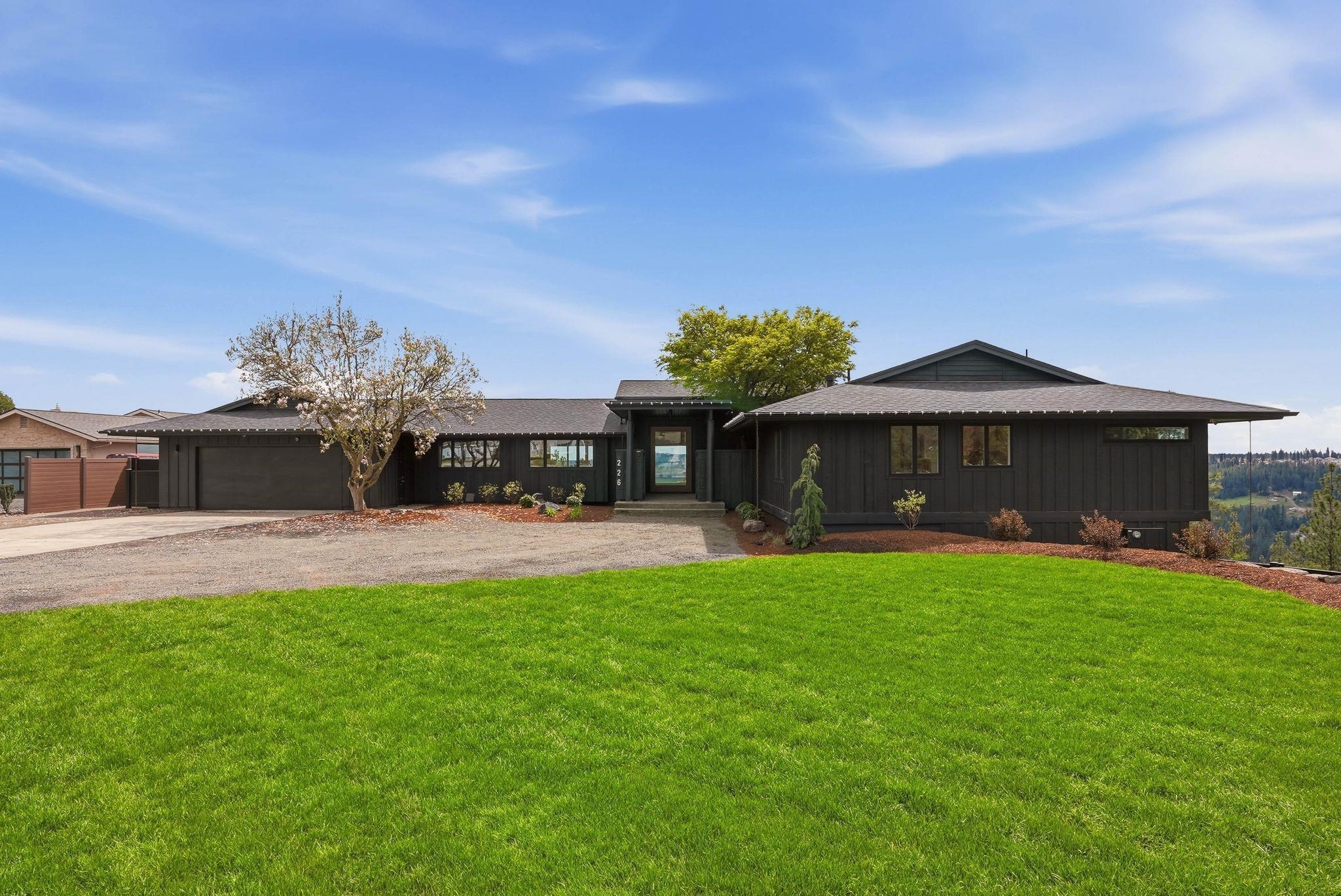 226 E High Dr - Photo 1