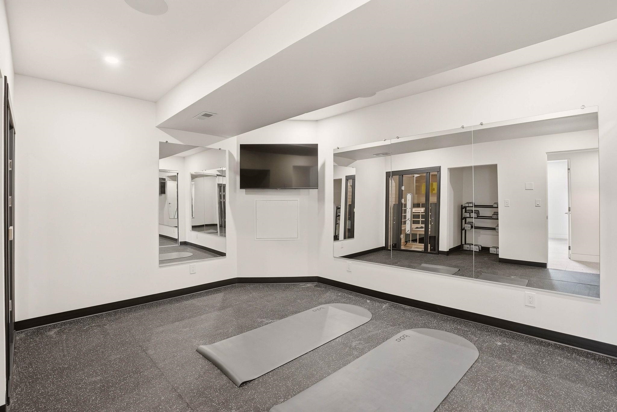 226 E High Dr - Photo 41