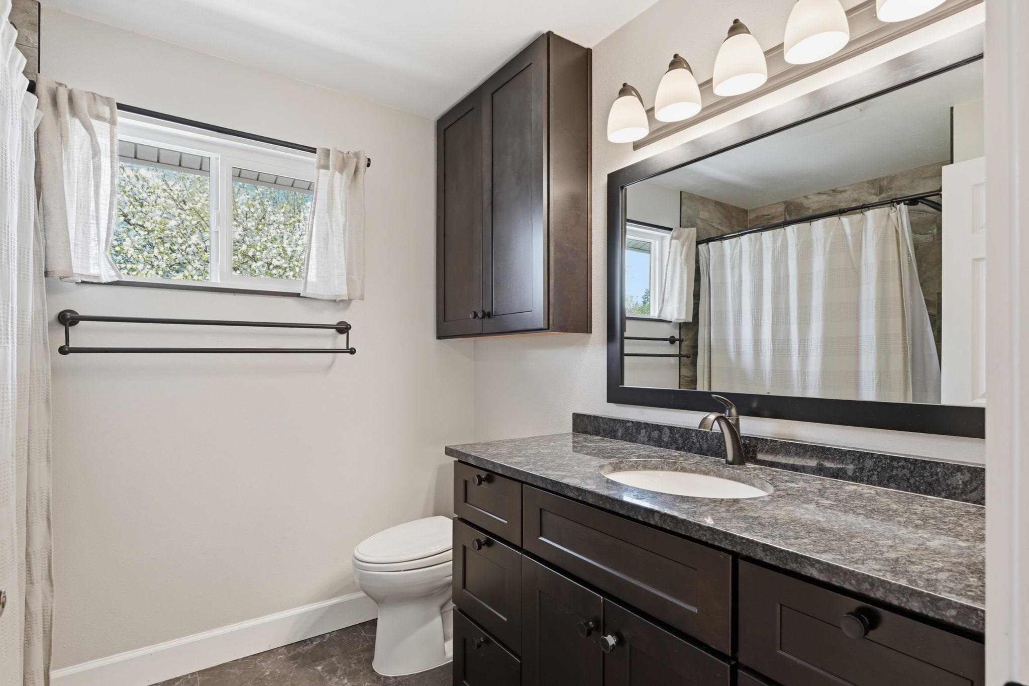 11519 E 34th Ave - Photo 12