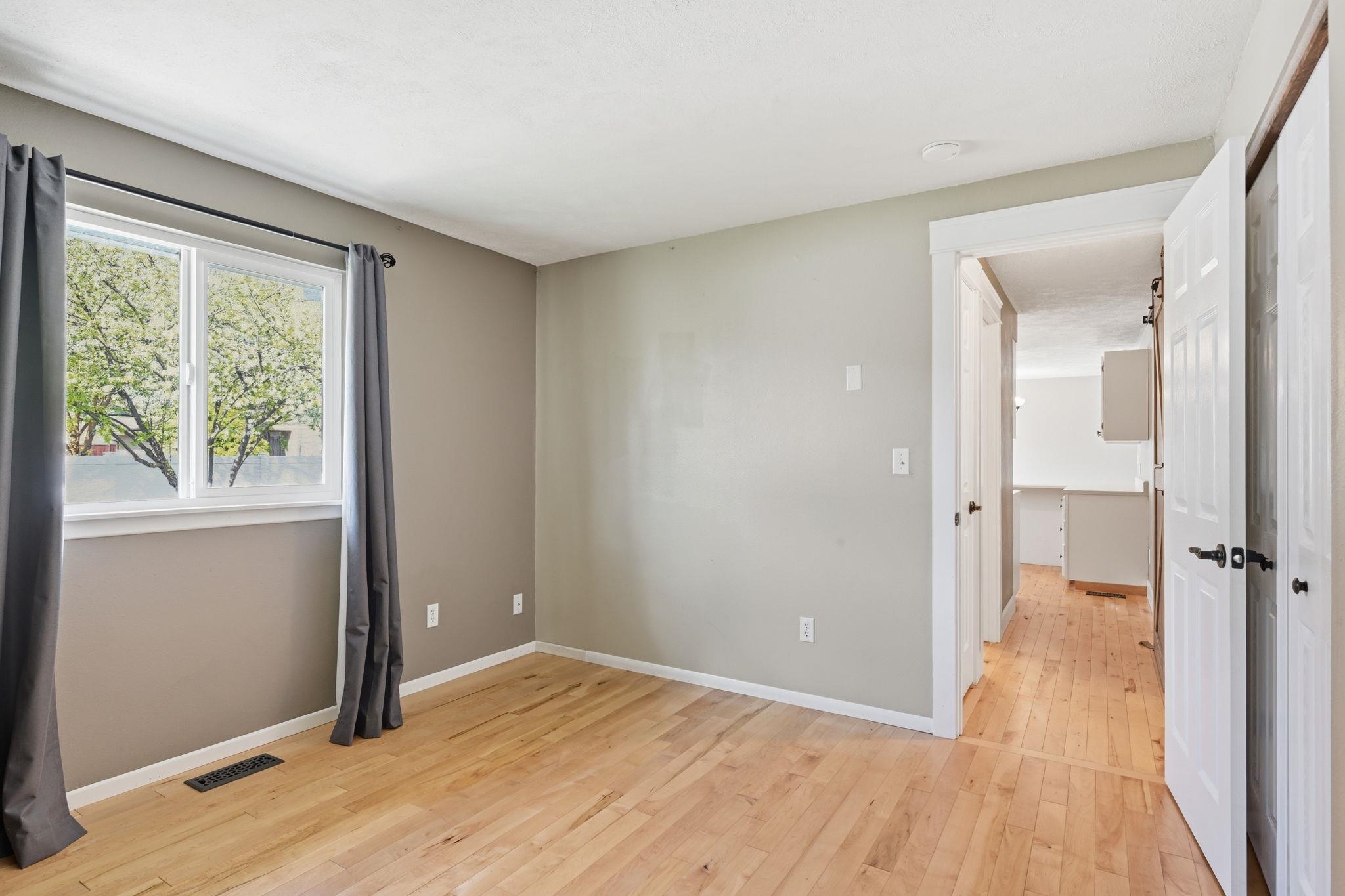 11519 E 34th Ave - Photo 17