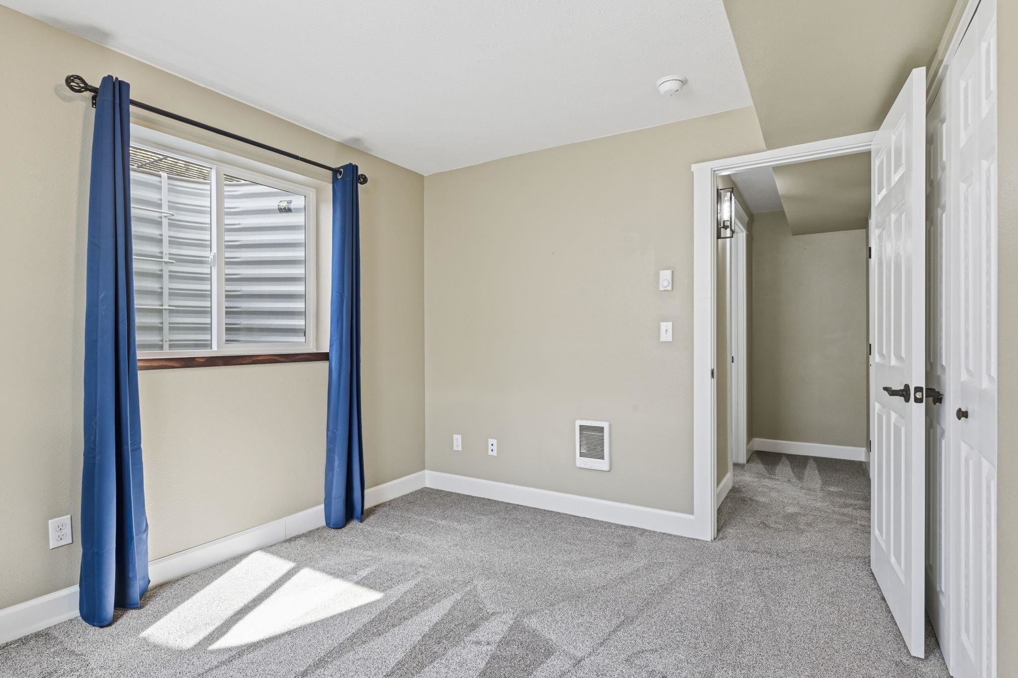 11519 E 34th Ave - Photo 22