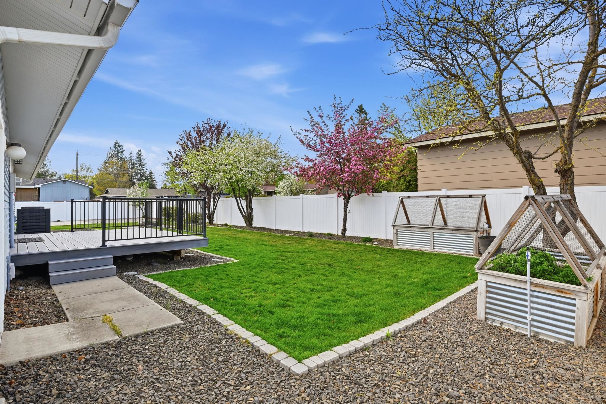 11519 E 34th Ave - Photo 34
