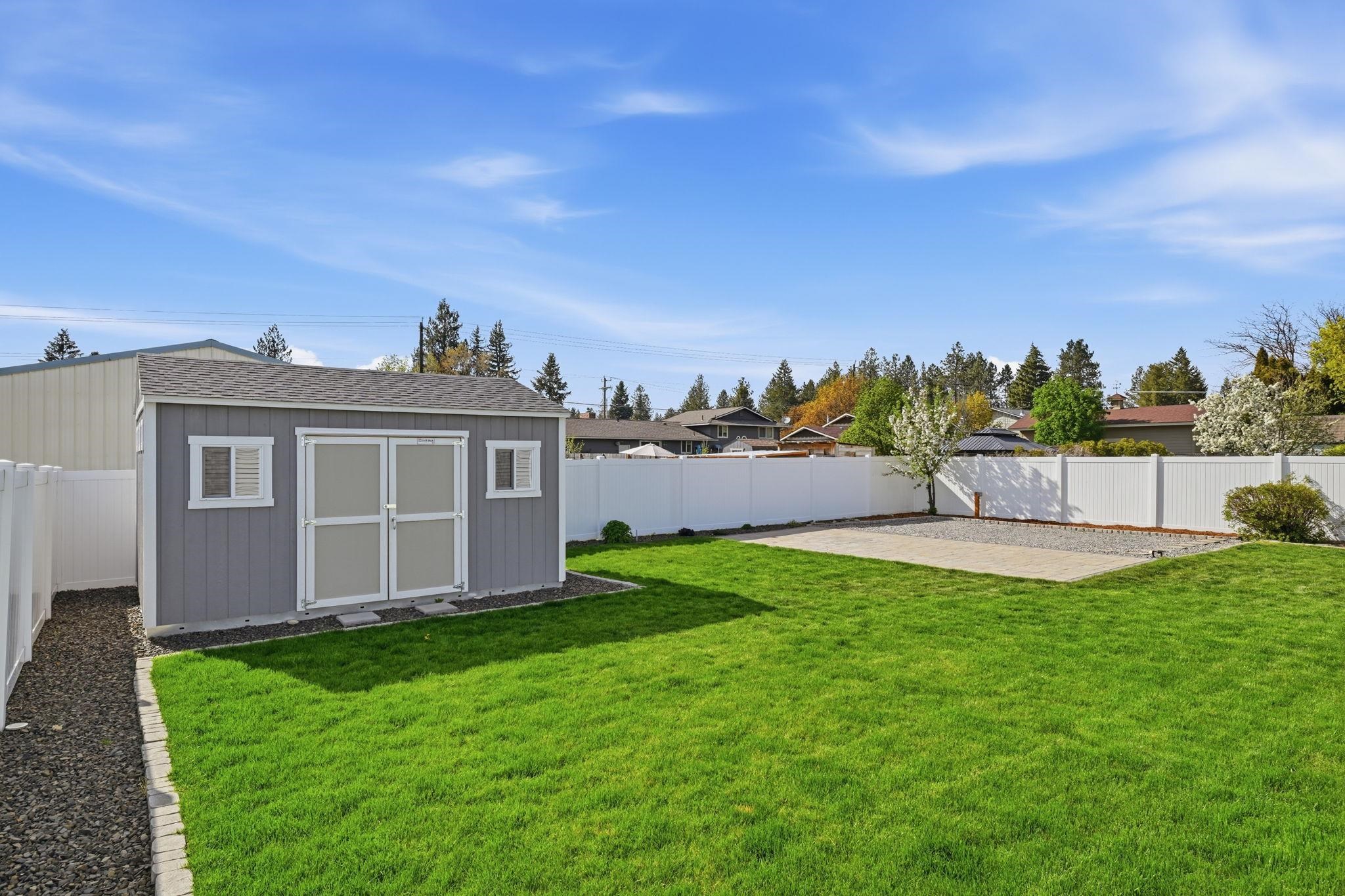 11519 E 34th Ave - Photo 35