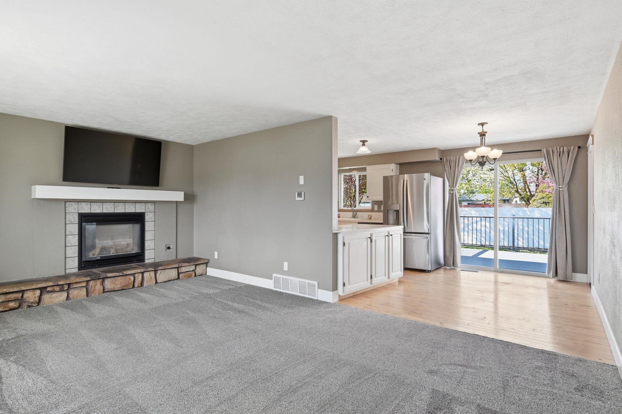 11519 E 34th Ave - Photo 5