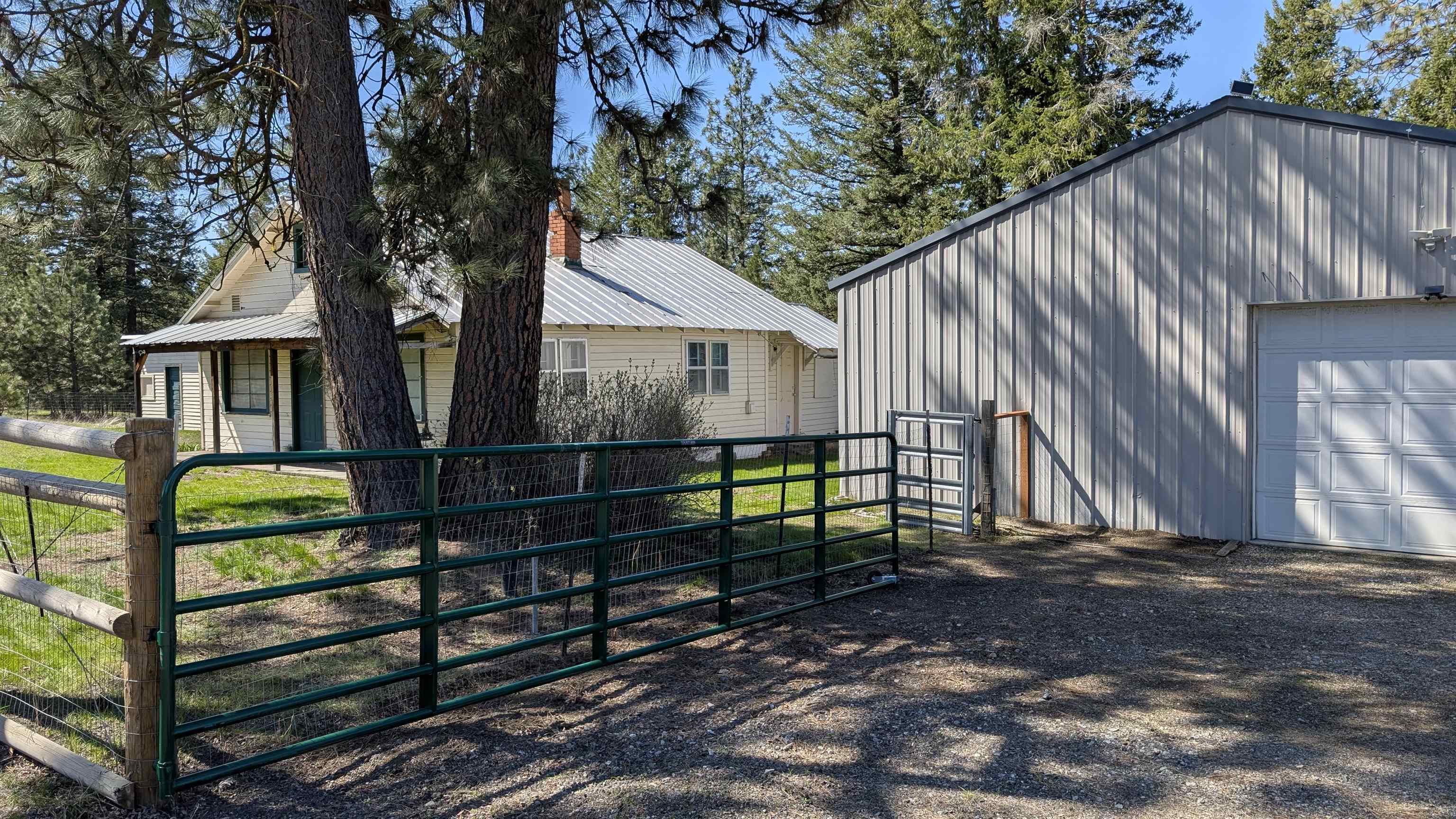 4807 E Chattaroy Rd - Photo 18