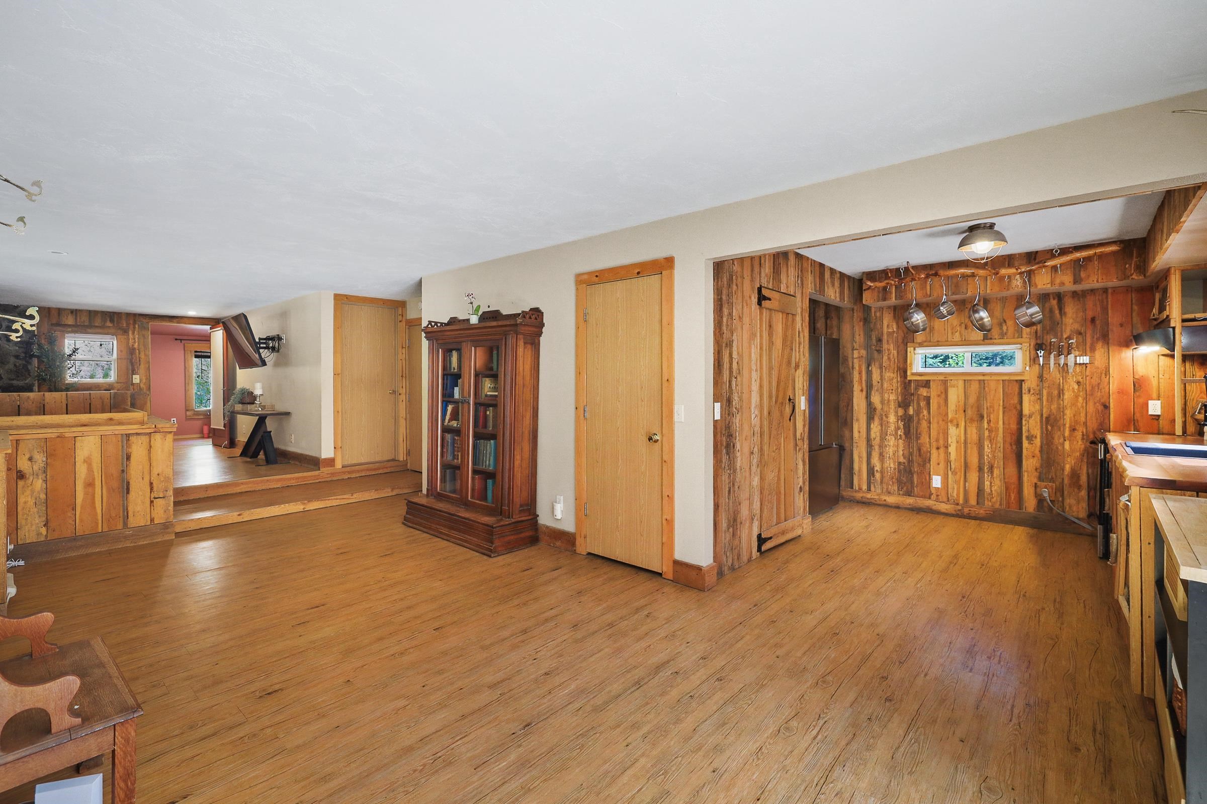 22707 E Lakeview Rd - Photo 16