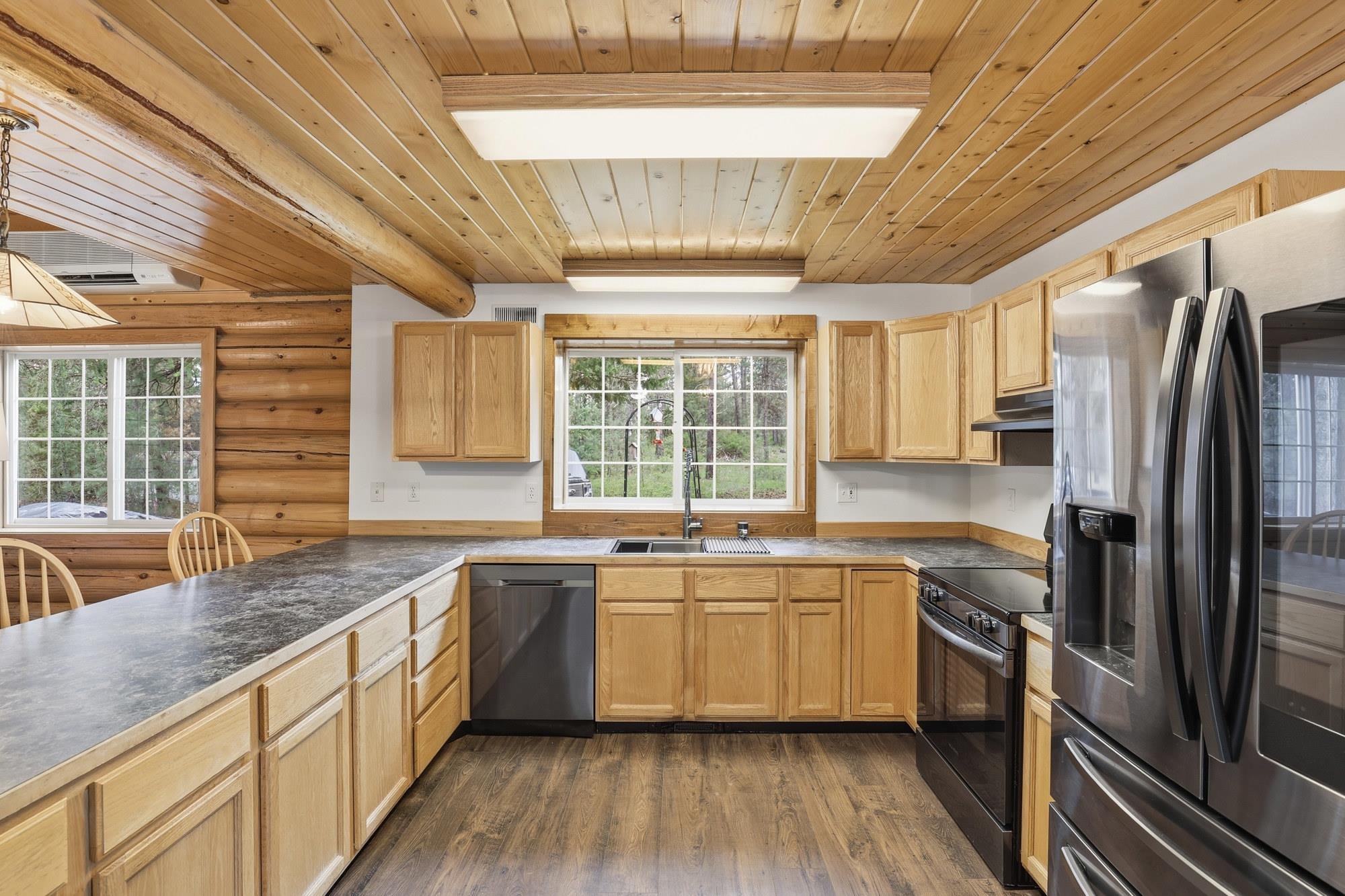 2120 N Christensen Rd - Photo 11