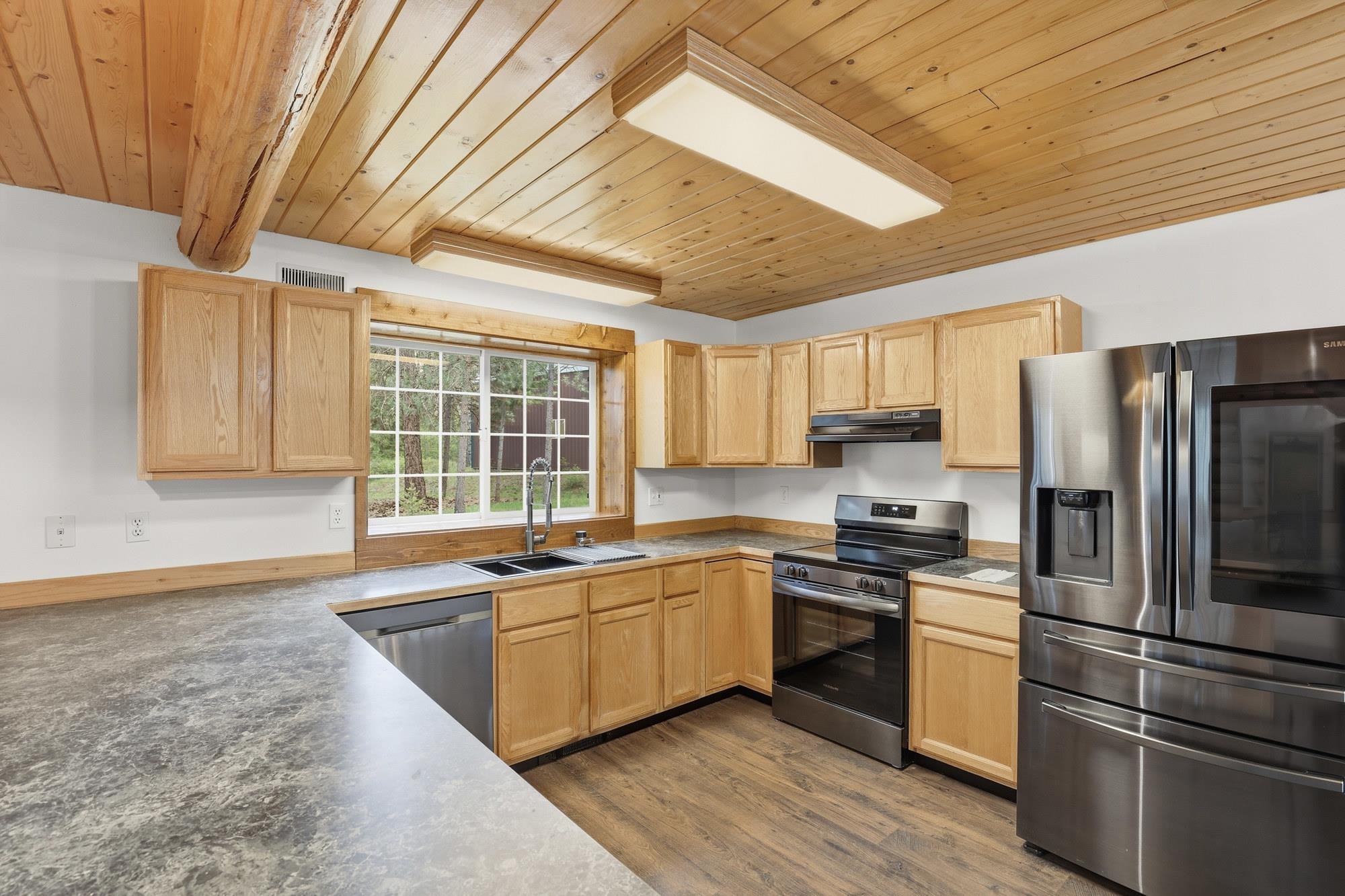2120 N Christensen Rd - Photo 10