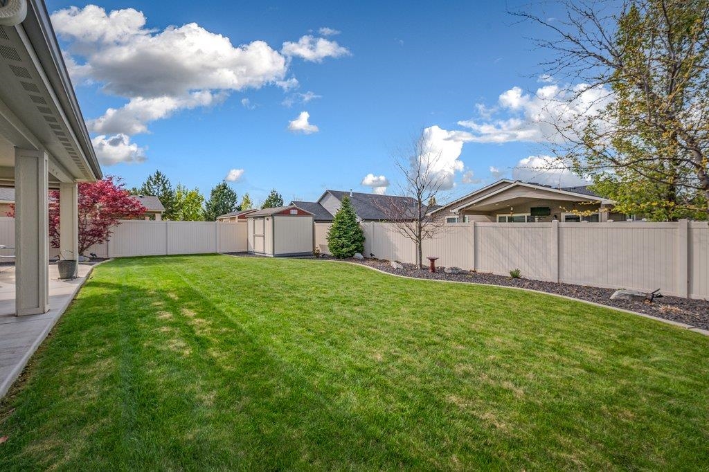19993 E Glenbrook Ave - Photo 37